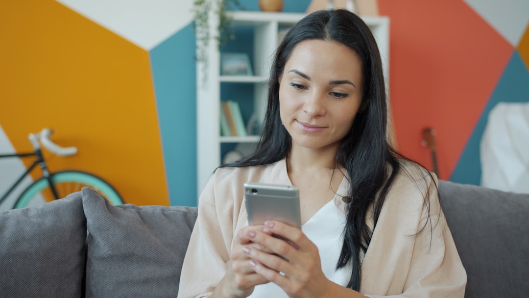 Crédito CLT pelo celular: solicite rápido e fácil
